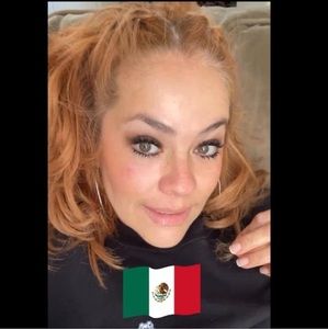 Meet your Posher, Nora